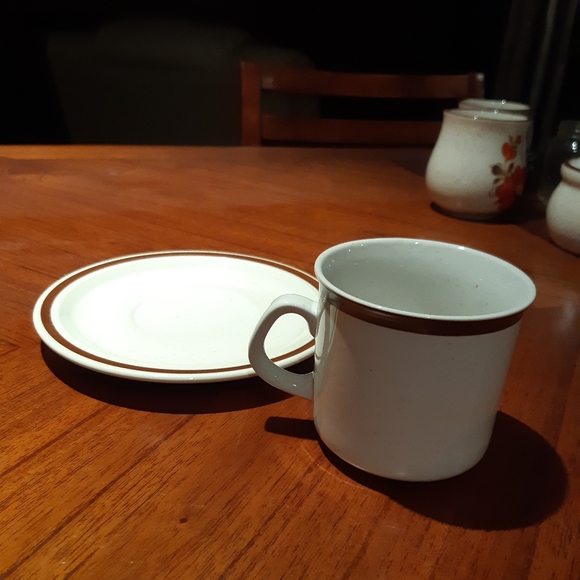 Valencia Stoneware Pattern - Picture 2 of 5